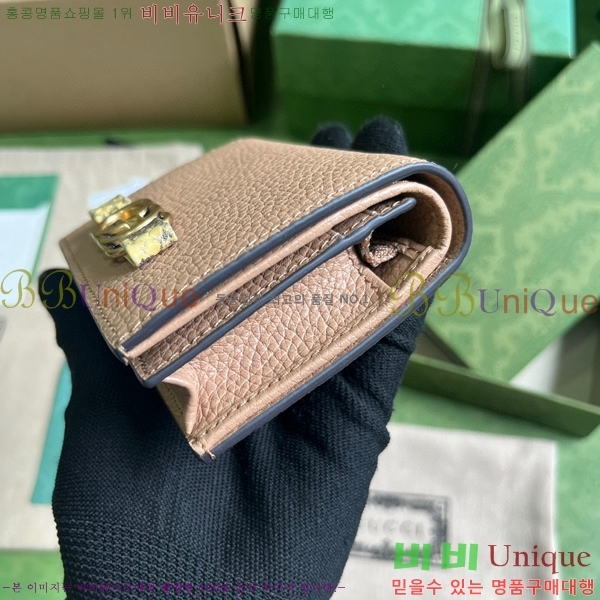 # ͷŷ G   746059-101