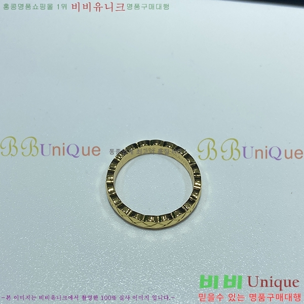   ũ / C668211 (2)
