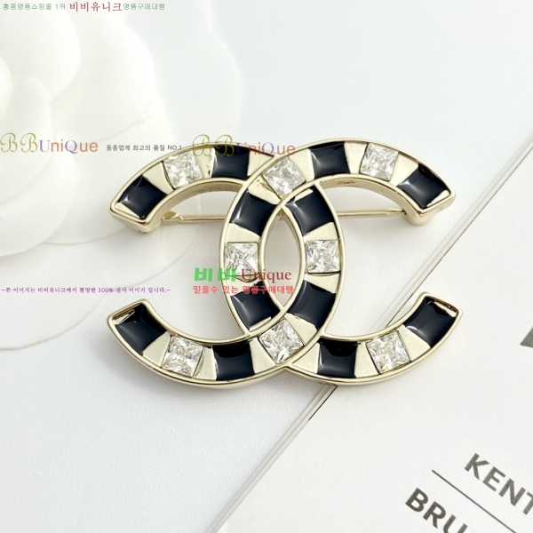 * ġ CH9721106-5