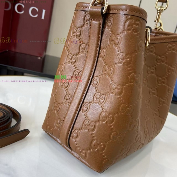 # GG   Ŷ 815118-522