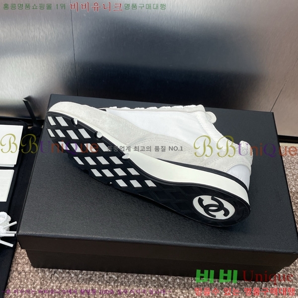 * Ŀ 35D866570-1