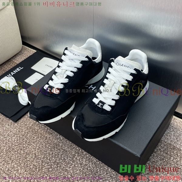 * Ŀ 35D866570-2
