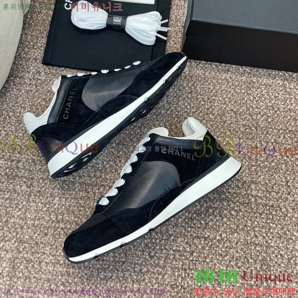 * Ŀ 35D866570-2