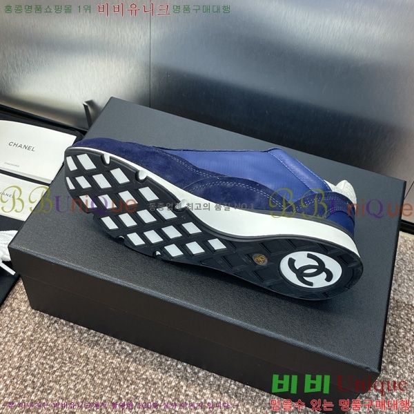 * Ŀ 35D866570-4