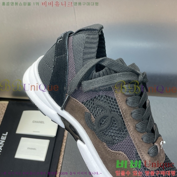 * Ŀ 32D866577-4