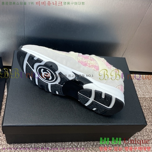 * Ŀ 33D866578-7