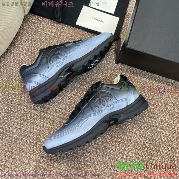  * Ŀ 37D866579-3