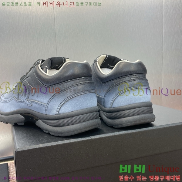  * Ŀ 37D866579-3