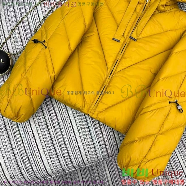  ** ٿ е MAXM2120544-19