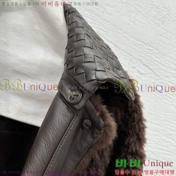  װŸ þ   BV1305372-6