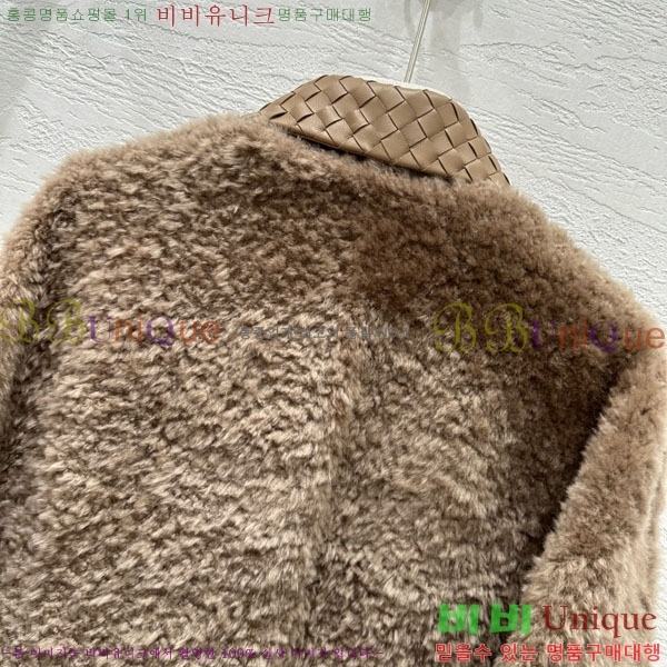  װŸ þ   BV1305372-7