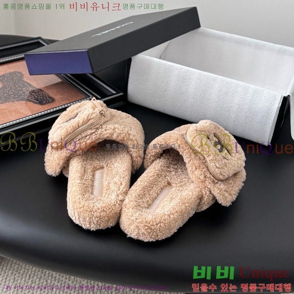 * þ    30D866877-3