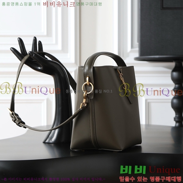 #ζ LE 37  749036-901