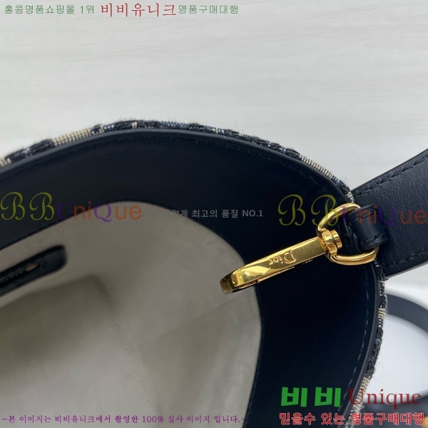 # Ÿ  Ŷ ũ ũν M2854-101