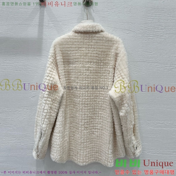  װŸ þ   BV136785768-4