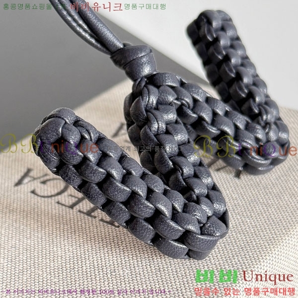 #װŸ  W  844672-123