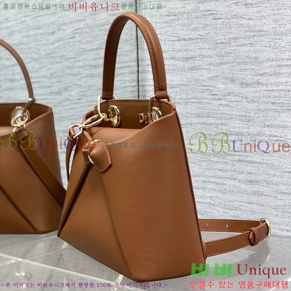 # ٺ  žڵ M0737-105