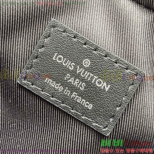 #̺   ť  M82770-1001