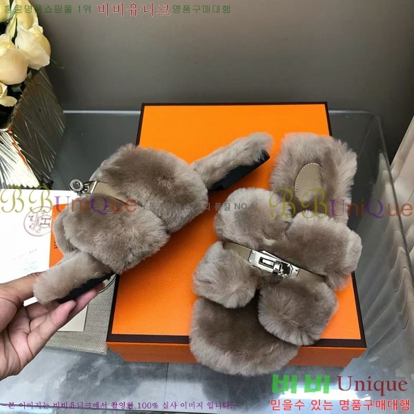 ޽   þ  W861001-2