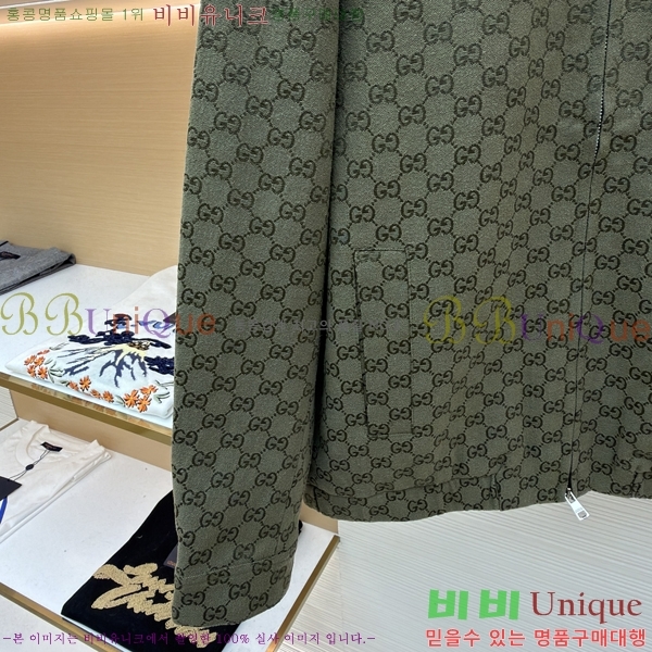  * Ŭ  31GU216815805-1