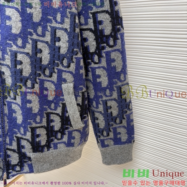  * ũ    33DR2331571-1