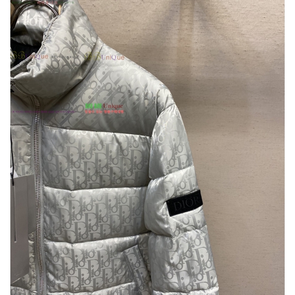  * ٿ Ʈ е 61DR2511125-4